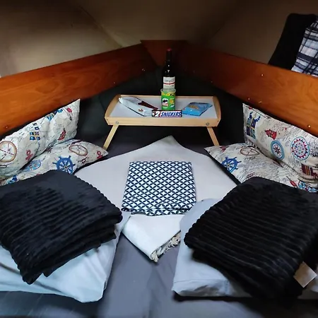 Sleep On A Sailing Boat Barcelona *
